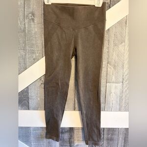 Joy Lab High-Waisted Seamless 3/4 Length Leggings Size Medium
